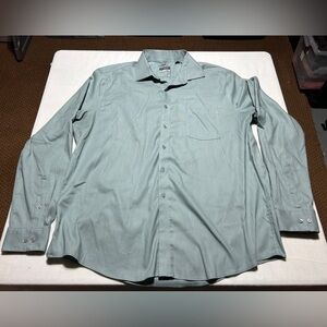 Van Heusen Men's Casual Button Down Shirt